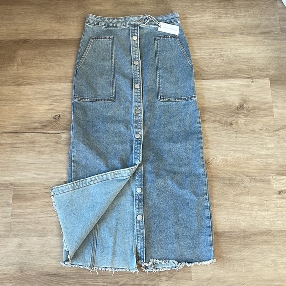 Stitch and Feather Pocket Detail Midi Skirt Medium Denim sz M - Picture 4 of 15